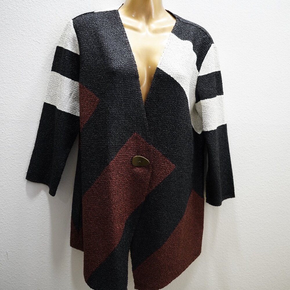 Chico's Travelers graphic crushed jacket size 1 NWTS